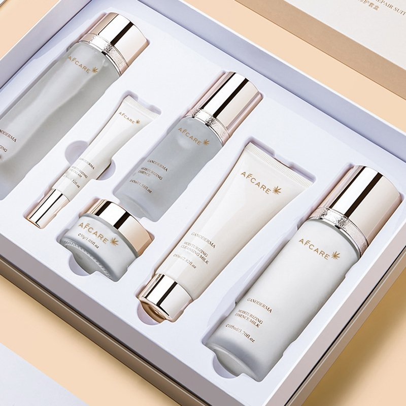 Private Label Whitening Skin Care Set Cover Moisture Brightening Anti-Aging