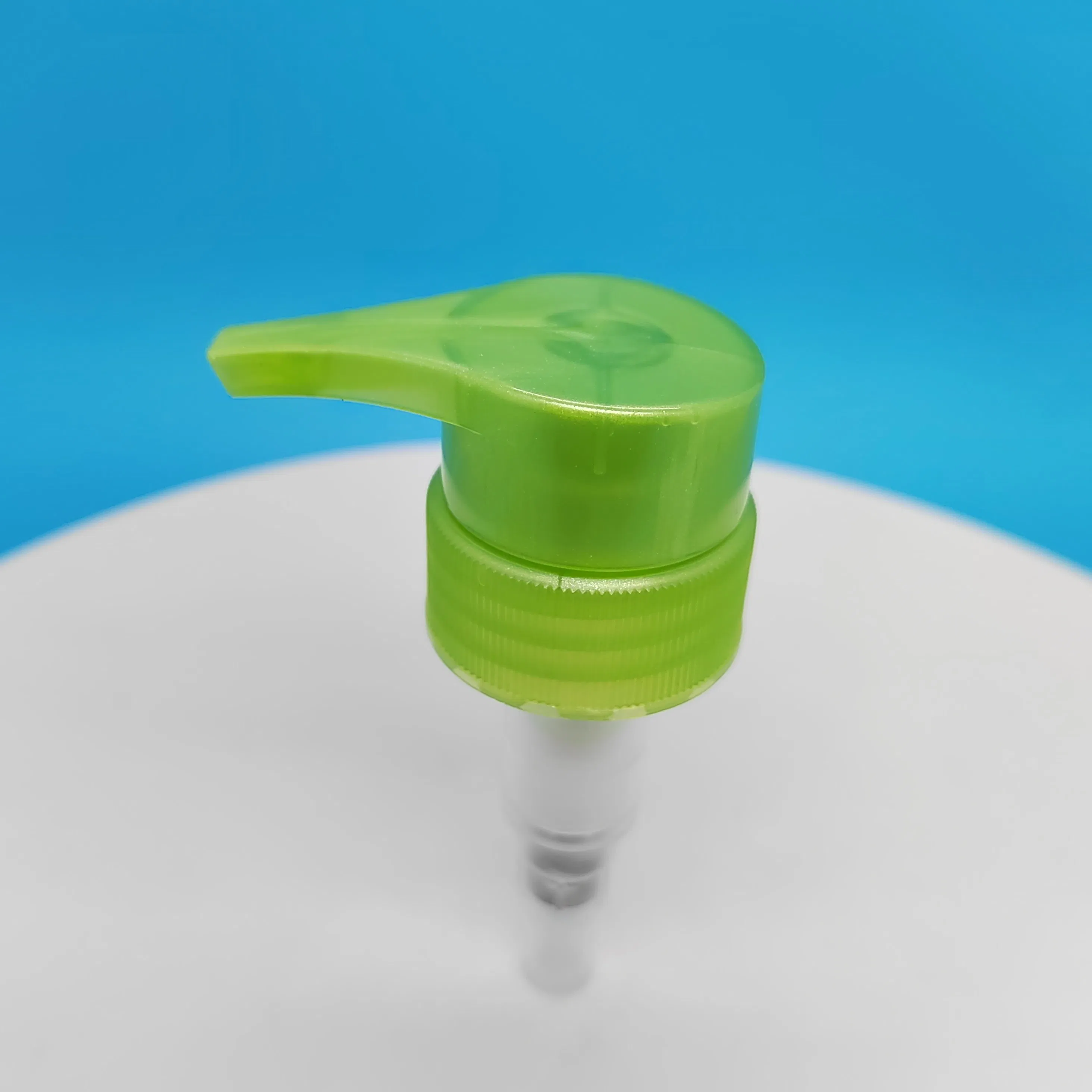 Personal Grooming 33/410 Shampoo Shower Gel. Plastic Hand Press Pump