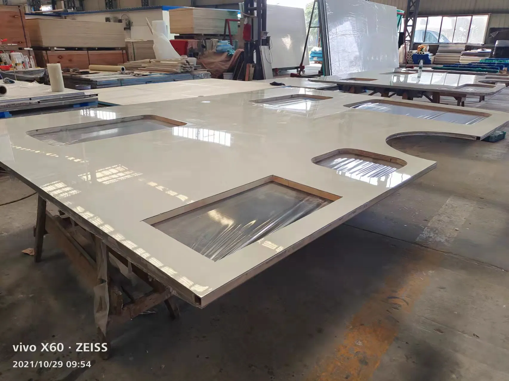 One Piece Big Size Smooth Fiberglass Sandwich Composite Panel for Caravan Building