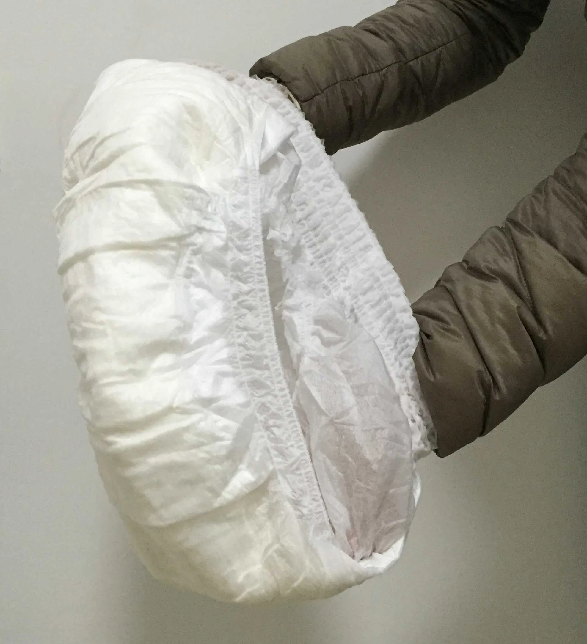 OEM ODM Wholesale Disposable Incontinence Products Absorbent Adult Women Menstual Underwear/Panty/Lady Pants/Diapers Pull up for Adults/Elderly/Old Women/Men