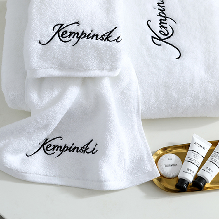 Luxury Hotel Towels Set Embroidered Logo Bath Towels