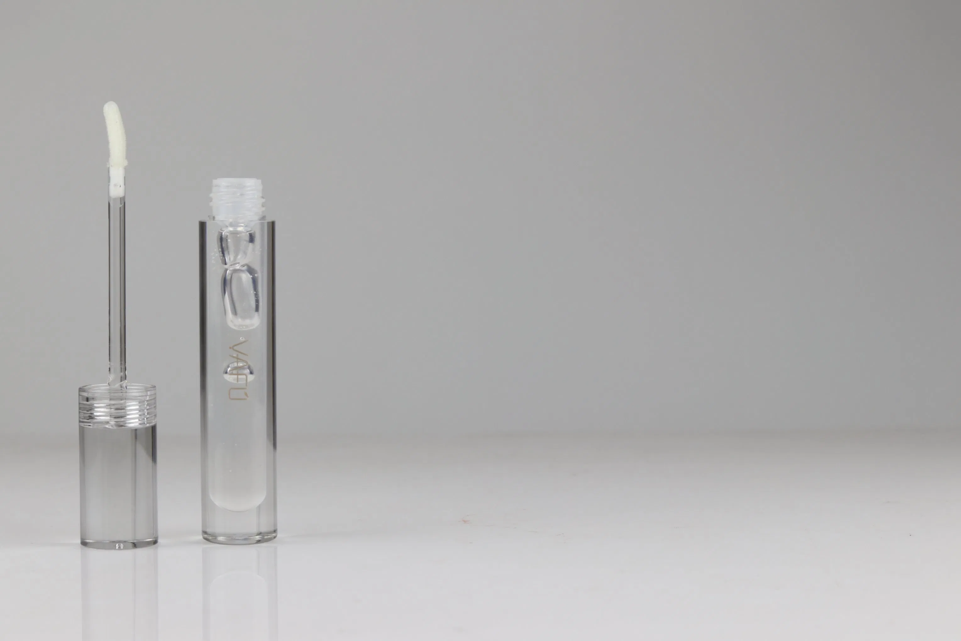 Premium Lip Plumping Oil for Fuller, Hydrated Lips