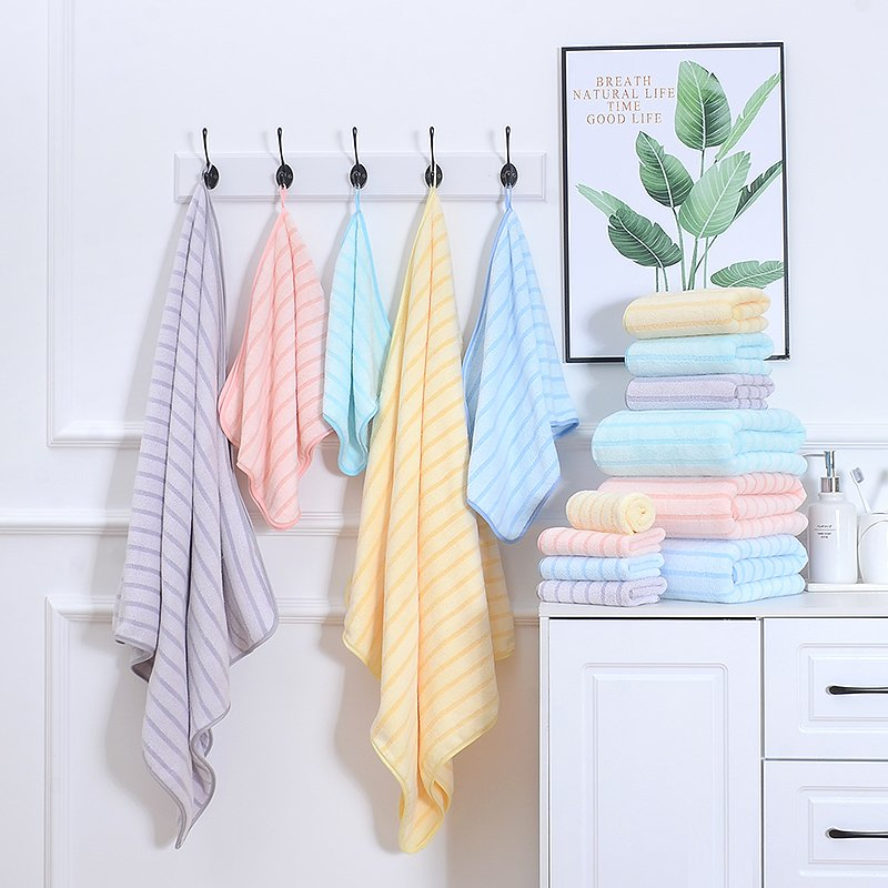 Good Quality Wholesale Cheap Price Quick Drying Absorbent Soft Comfortable Microfiber Coral Fleece Stripe Hotel Bathroom Towel Set