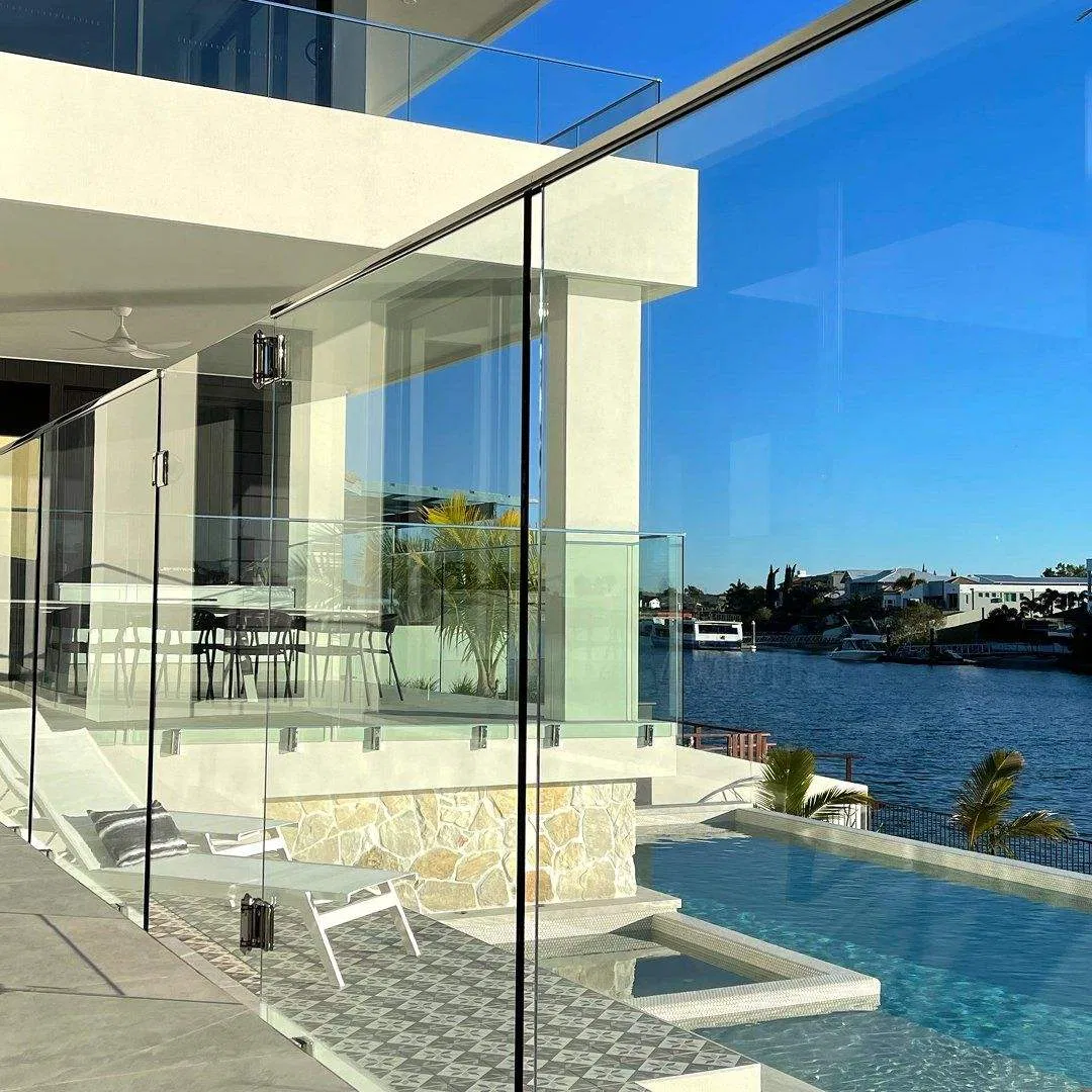 Custom Glass Railing and Fencing