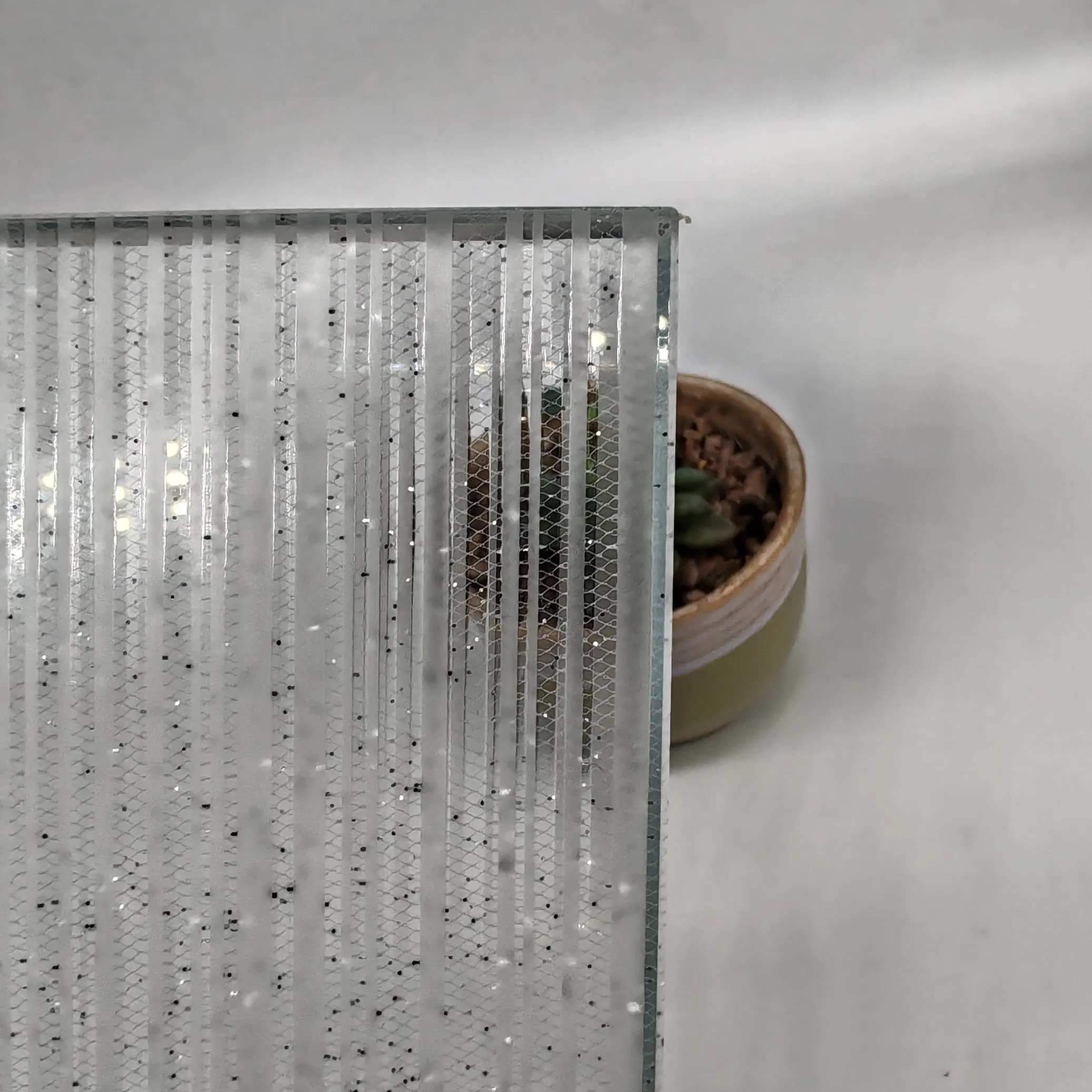 Contemporary Laminated Furniture Glass with Unique Patterns for Interiors