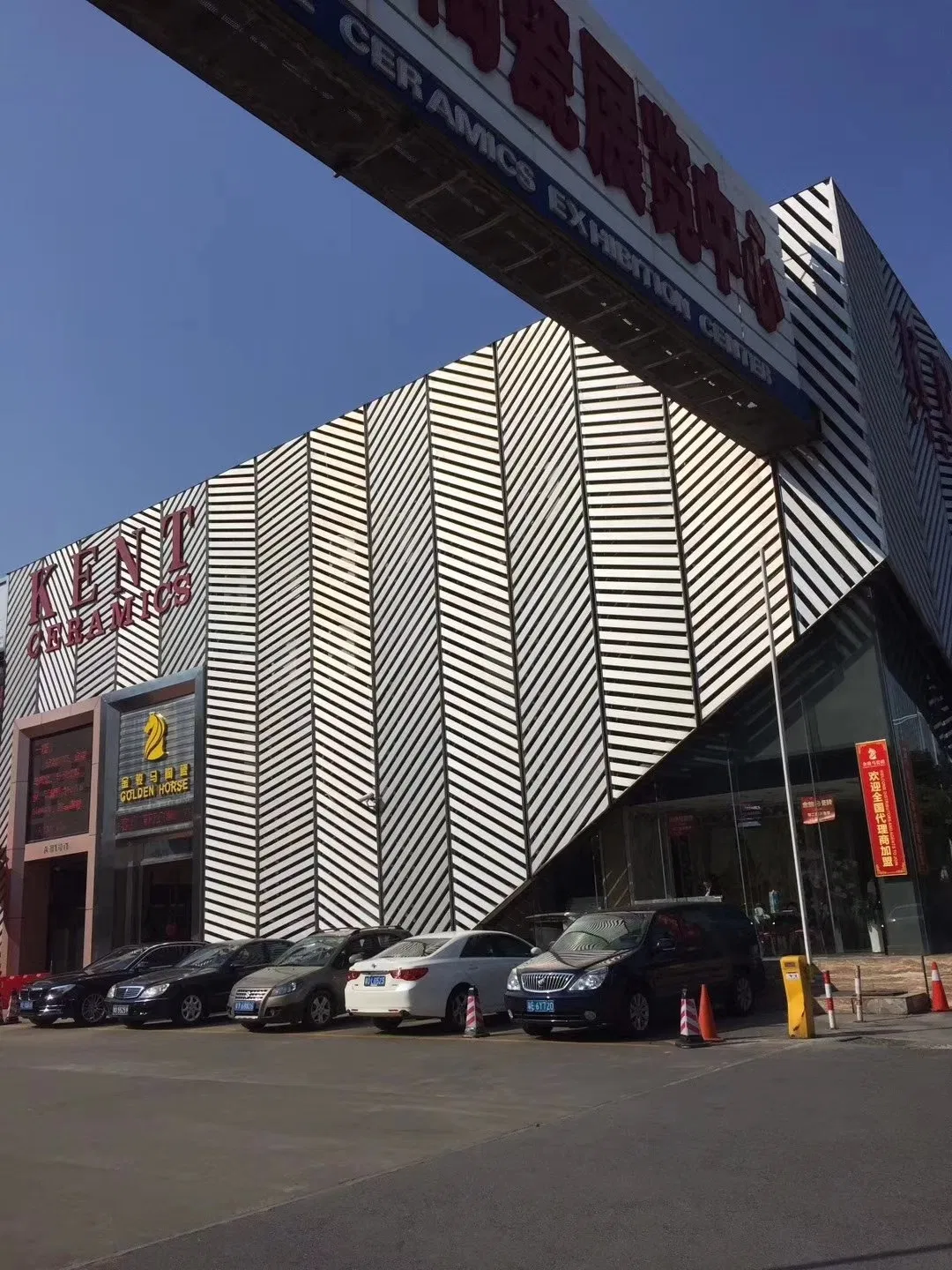 Смеситель для раковины из латуни, однорычажный