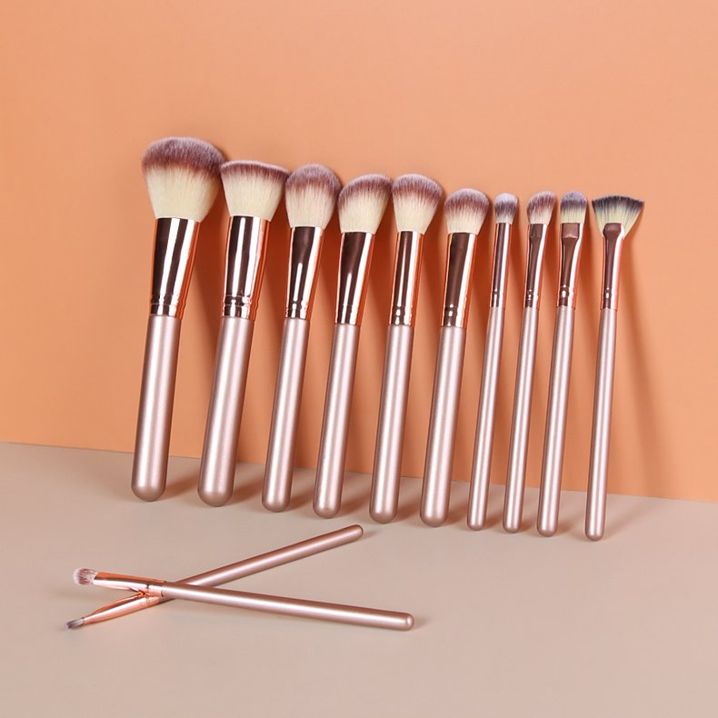 Hot Selling 12PCS Pinceles De Maquillaje Brush Beauty Tool Liquid Powder Cream Blush Concealer Blending Flawless Makeup Brushes Kit