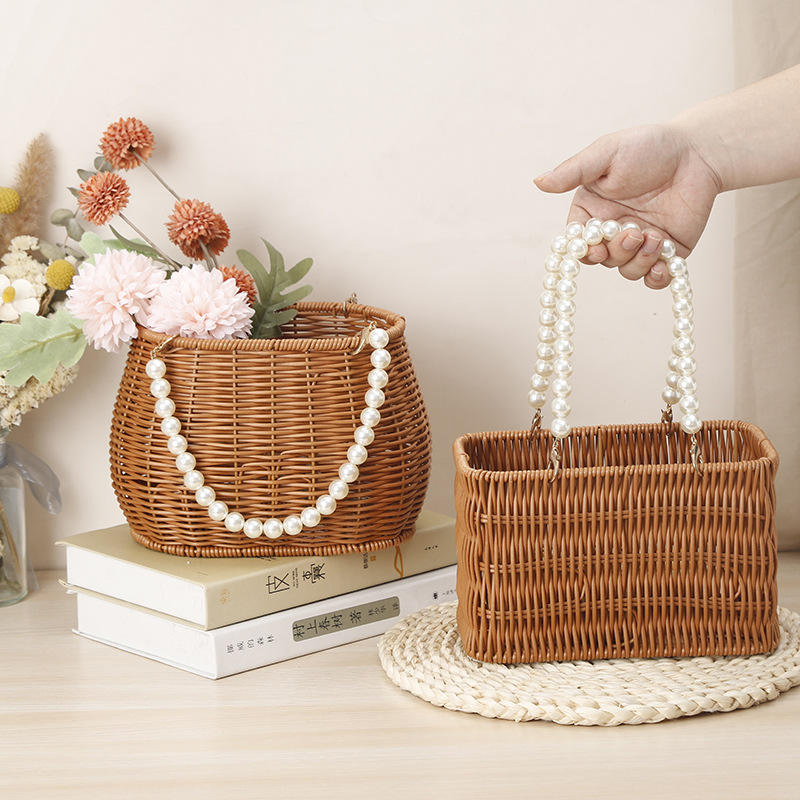 Wholesale Flower Storage Wicker Basket with Wooden Sticks for Flower Arrangement