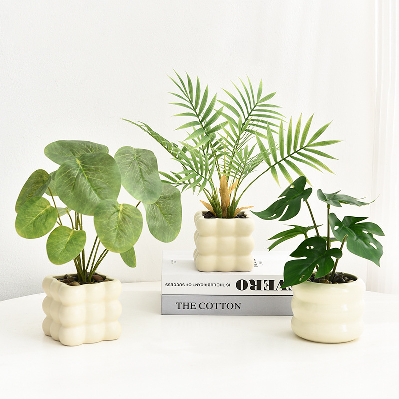 Бонсай искусственный в горшке с цветком