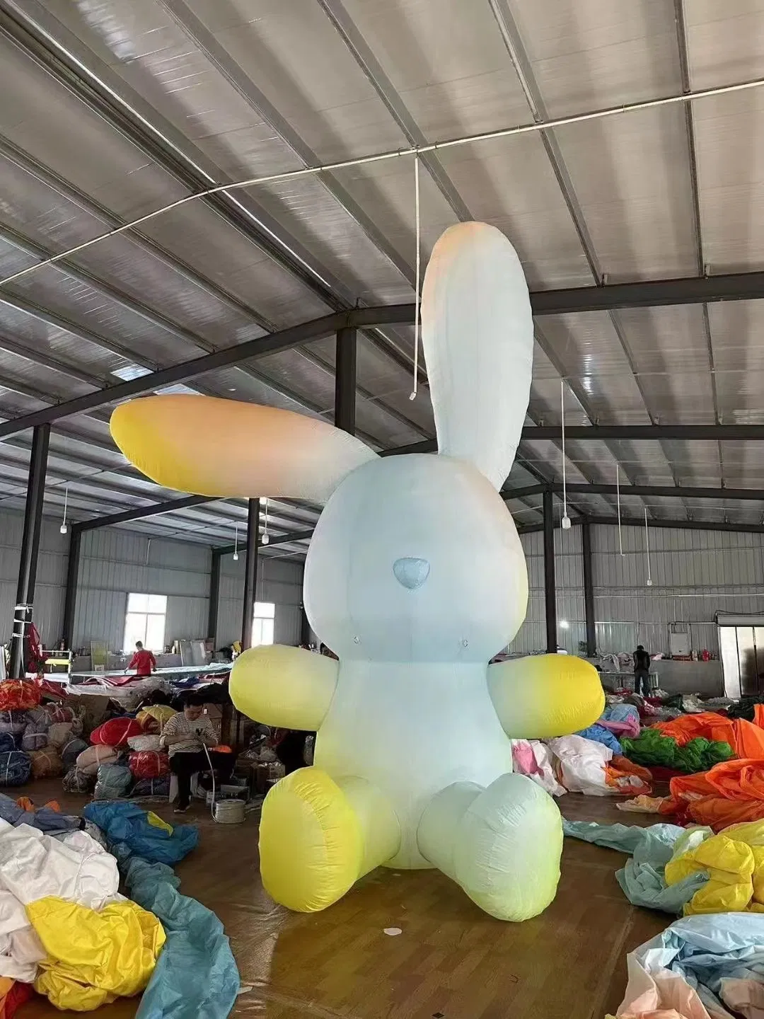 2023 New Giant Inflatable Baby Chicken Huvepharma for Sale