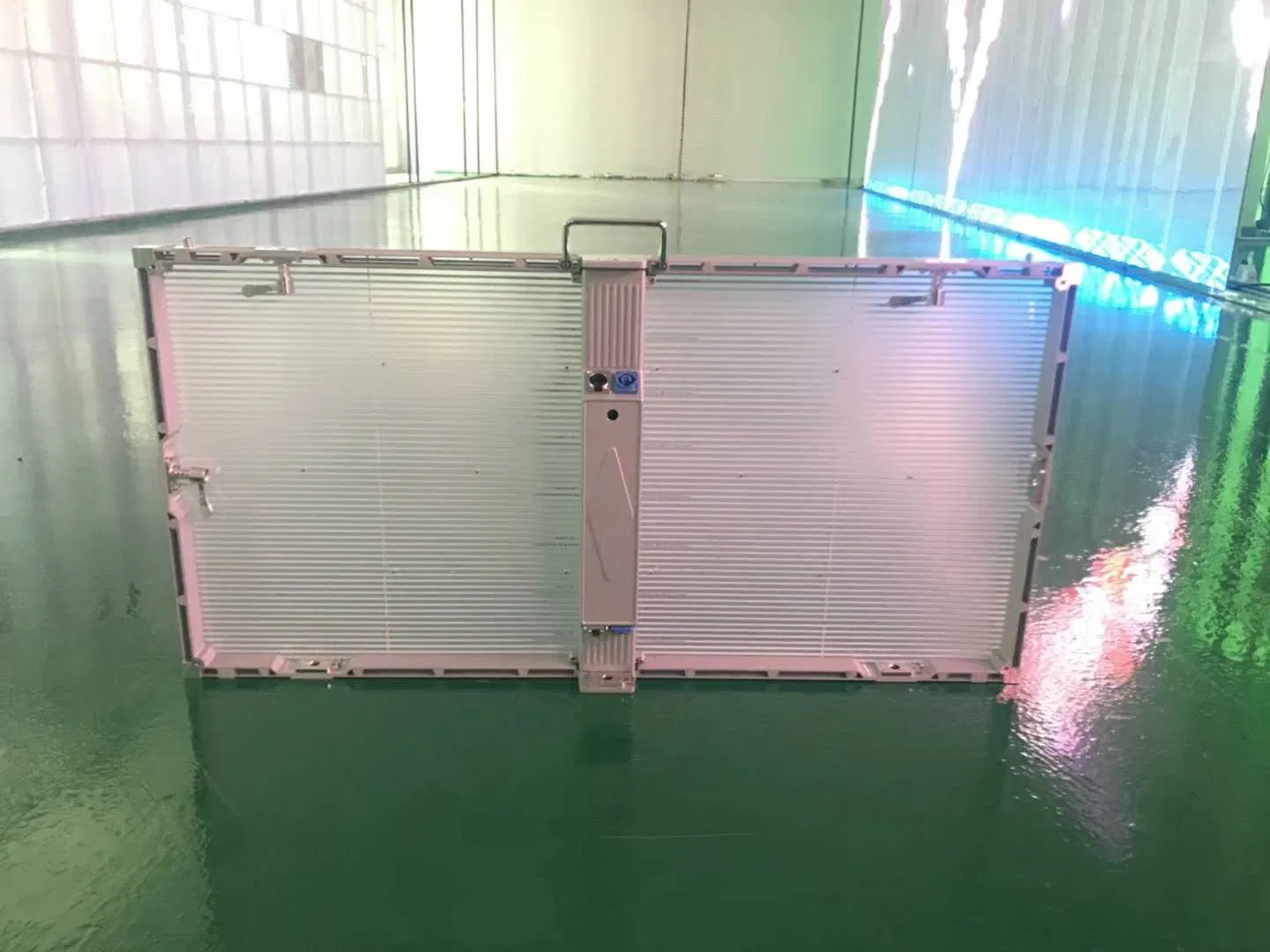 P3.9-7.8 Transparent Curtain LED Display for Outdoor Advertisement