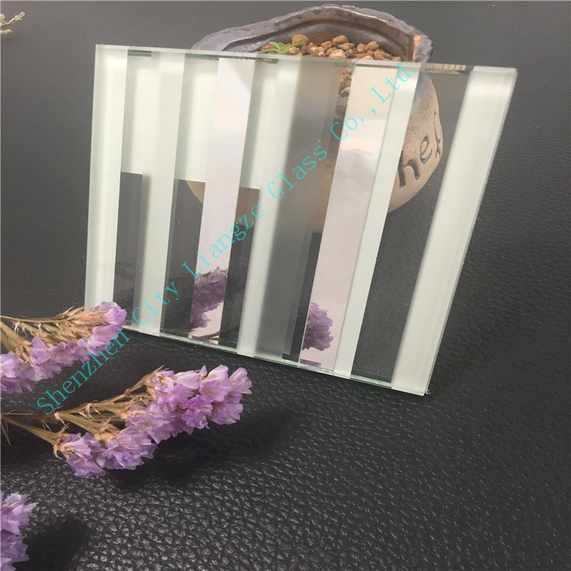Art Glass/Clear Frosted Glass/Decorative Glass with Electric Carving