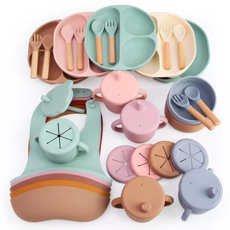 Silicon Kids Dining Bowl Spoon Plate Bib Baby Feeding Products