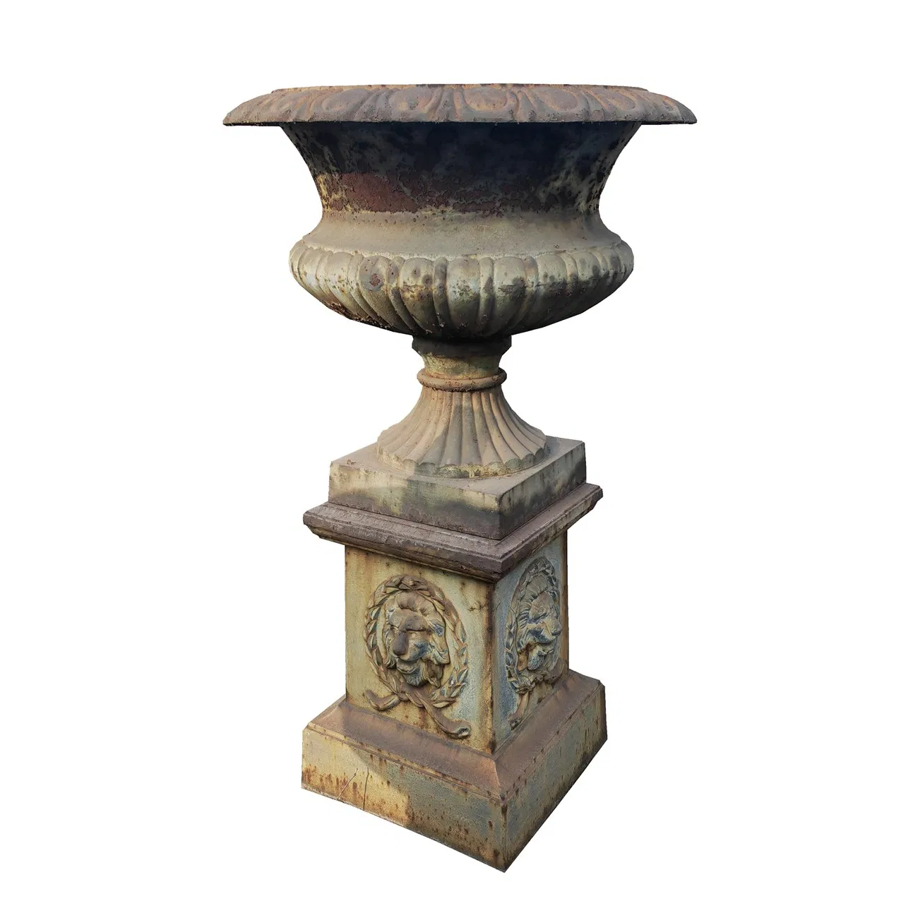 Чугунная садовая урна-кашпо в винтажном стиле