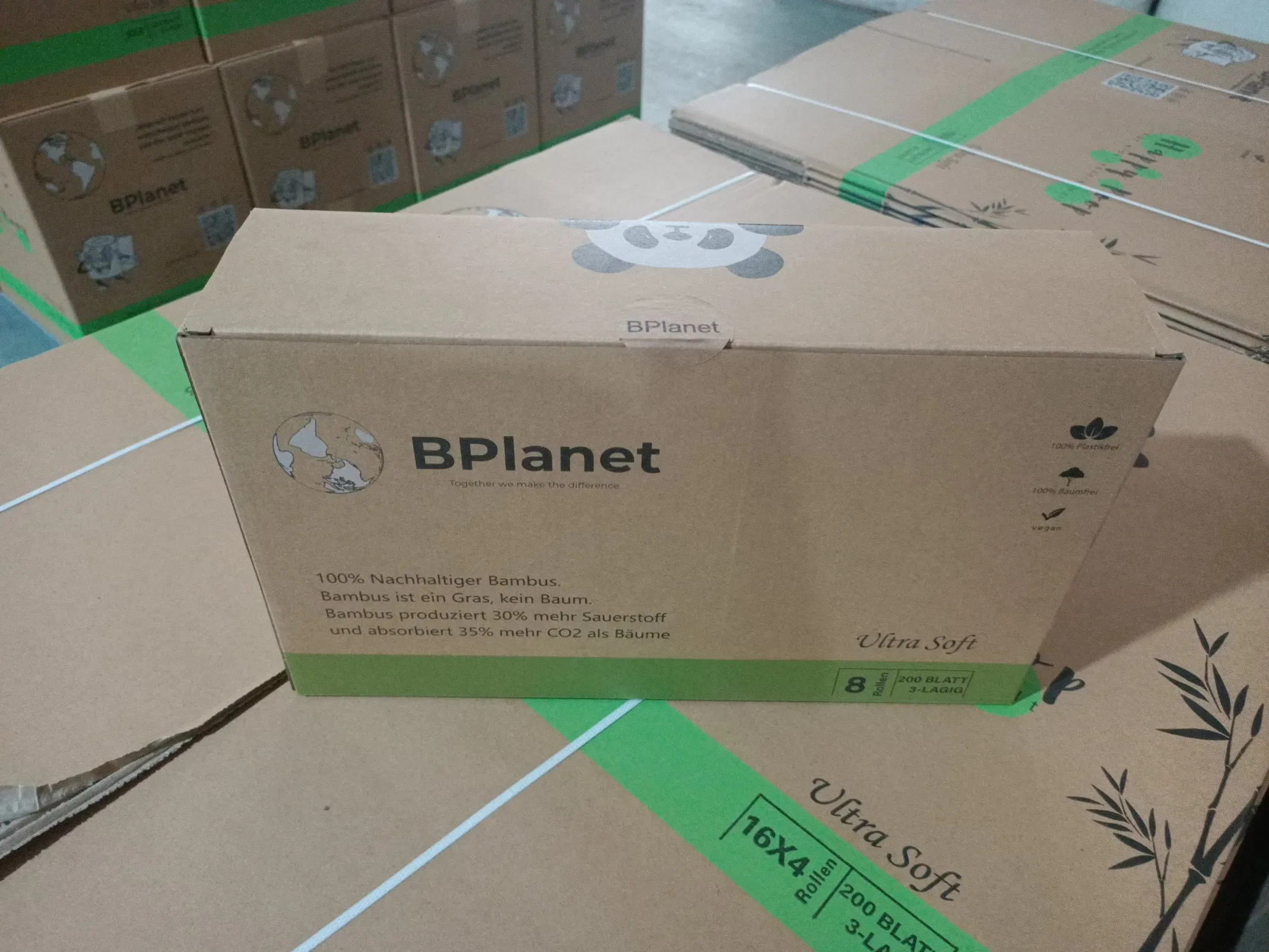 Customized Trademark 10*10cm Paper Toilet From Chinese Manufacturer