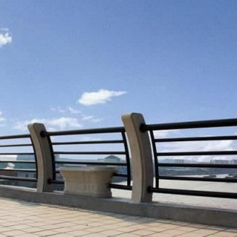 Eco-Friendly Riverside Guardrail with a Design That Minimizes Impact on The Natural Ecosystem