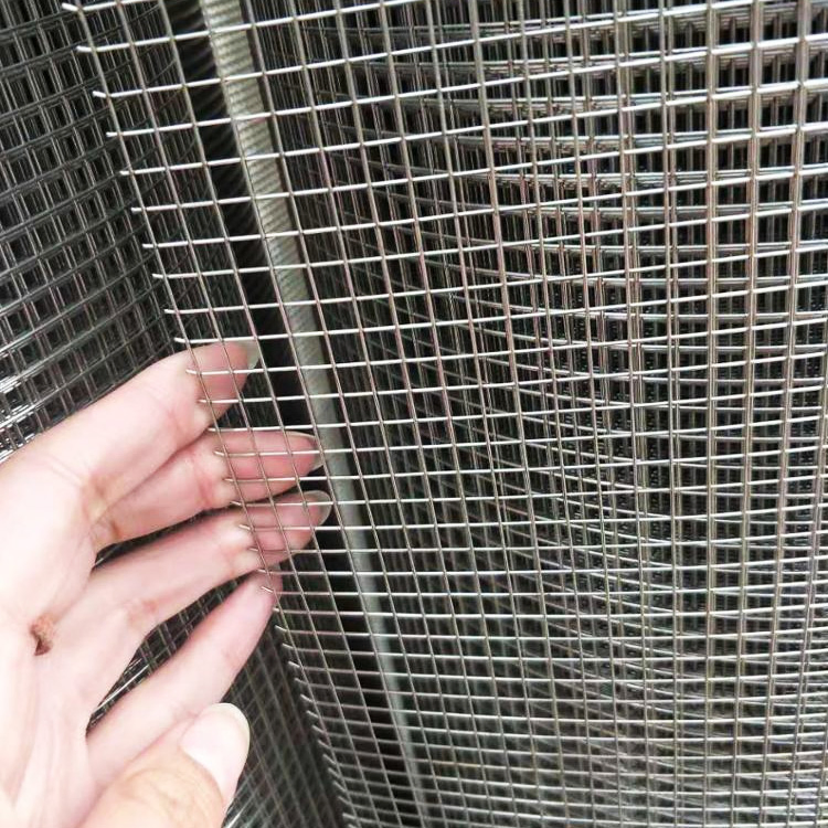 Fireproofing Stainless Steel AISI SUS 304 316 Welded Wire Mesh Roll Panel Fireresisting Material Heat Insulation Bird Cage Box Mesh Wire Hardware Cloth