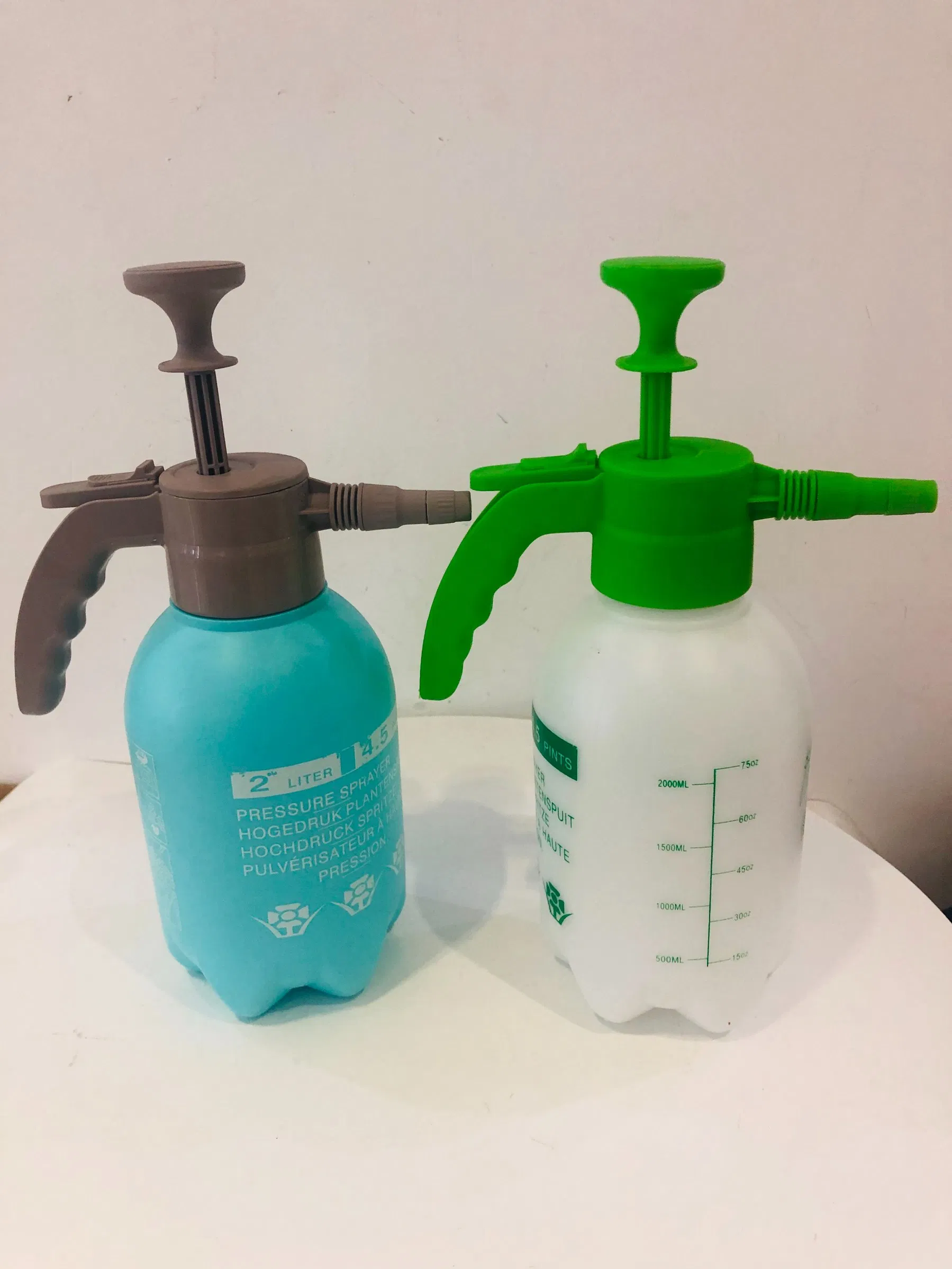Gardening Supplies 2L Plastic Hand Trigger Sprayer Water Sprayer Spray Bottle