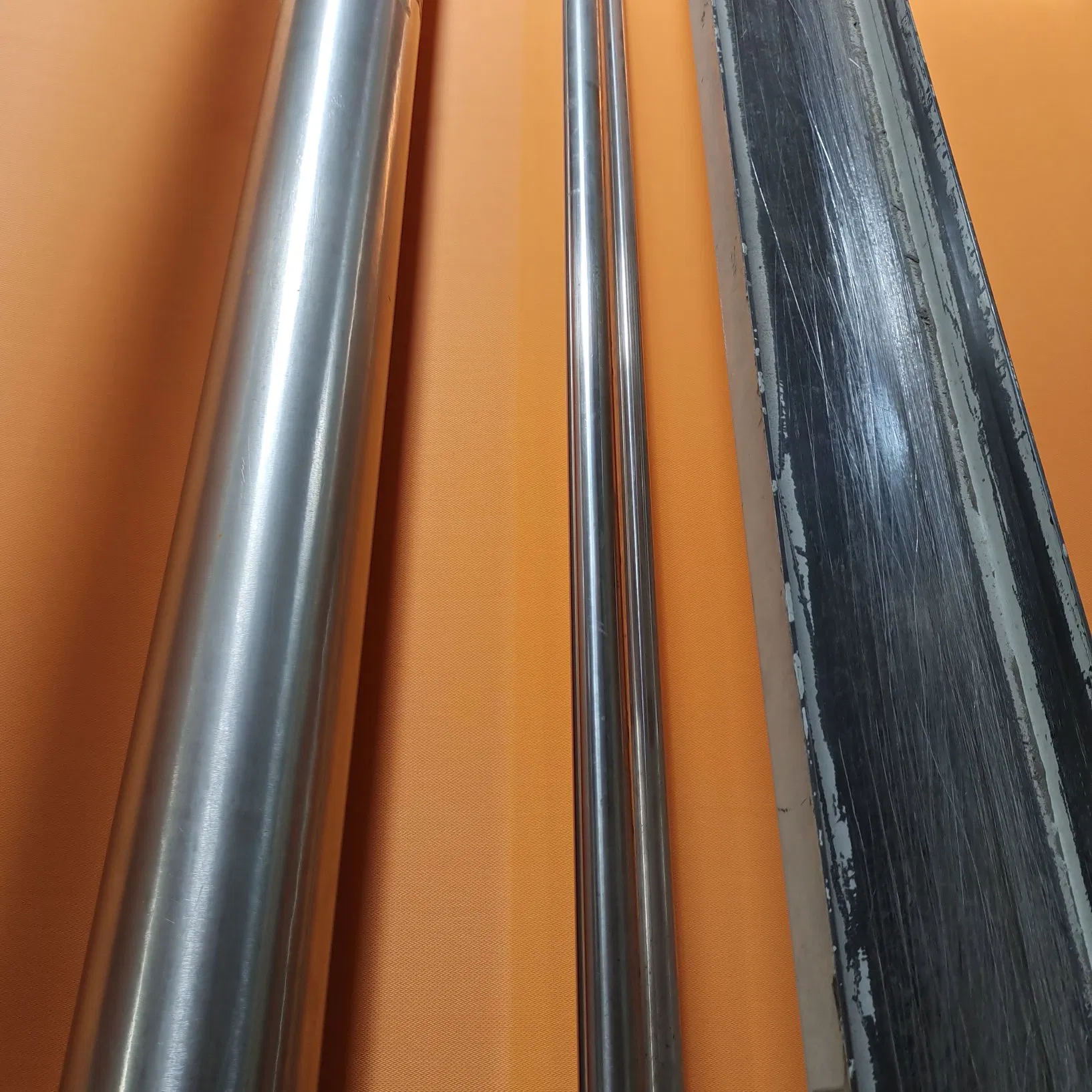 Silicone / PU Coated Steel Wire Inserted Fiberglass Glass Fiber Fabric for Smoke and Fire Curtain Shutter