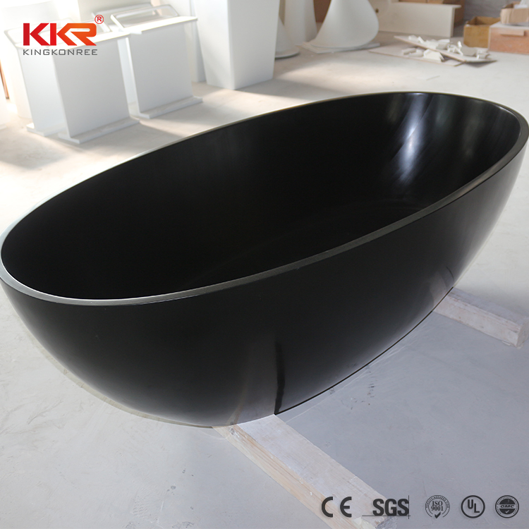 Угловая акриловая ванна матового белого цвета