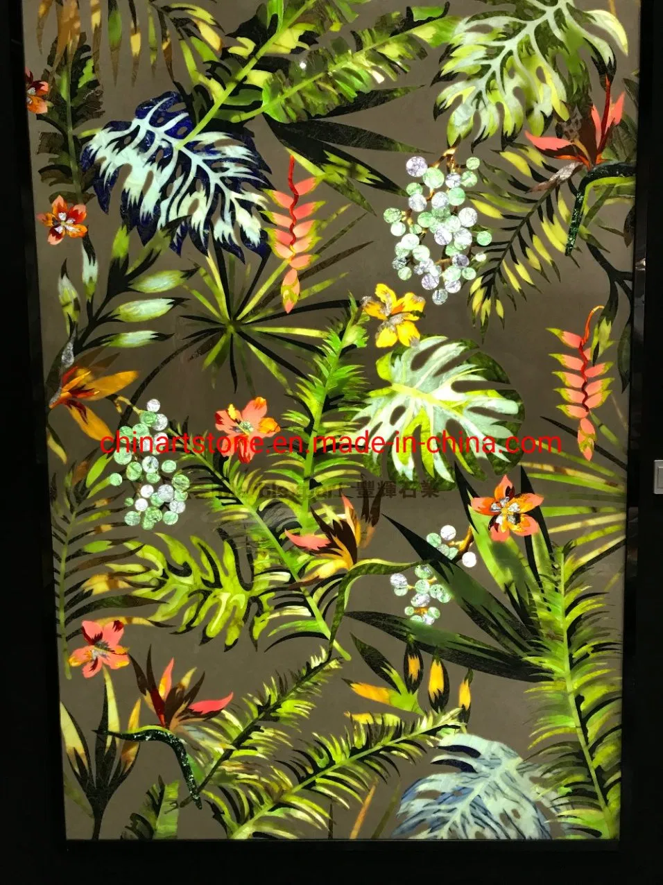 Мозаичная плитка из мрамора с рисунком