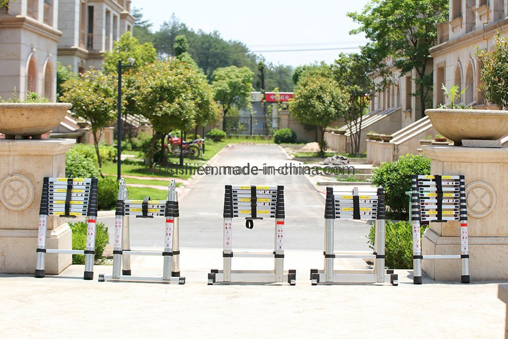 2.6m Folding Aluminum Telescopic Ladder with Ce/En 131 Approval