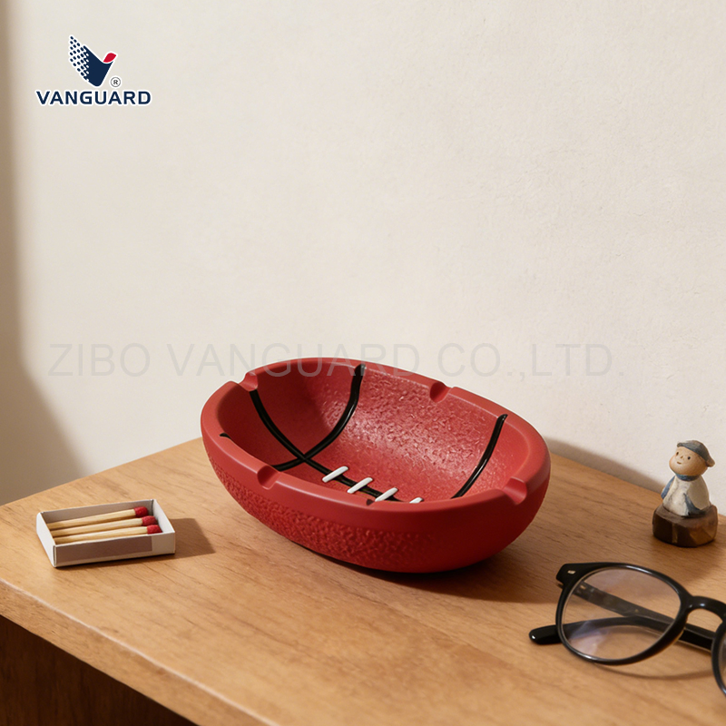 Football Figurine Polyresin Handicraft Ornament Custom Resin Ashtray for Home Decoration