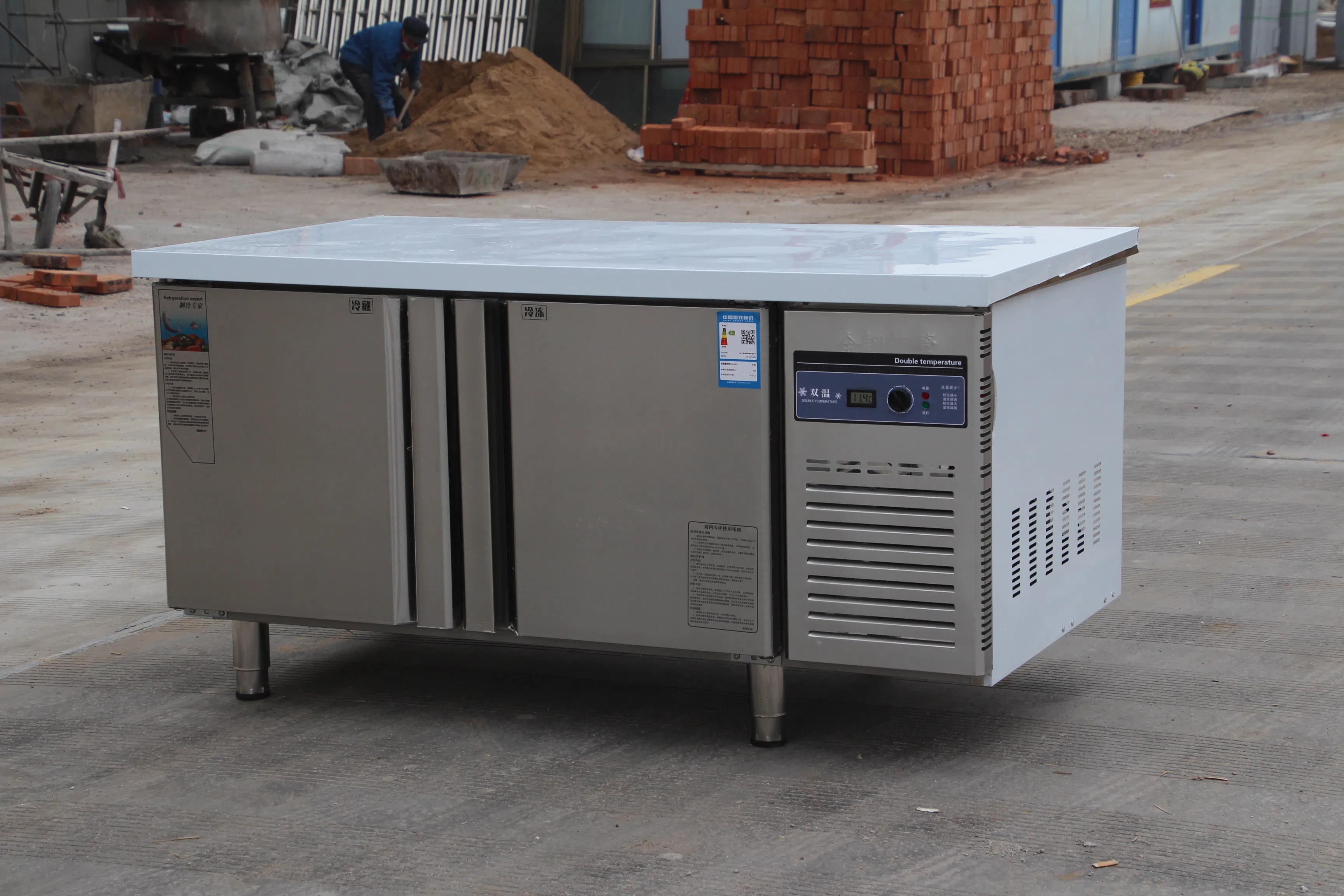 Stylish Undercounter Fresh-Keeping Bench Fridge for Luxury Commercial Use