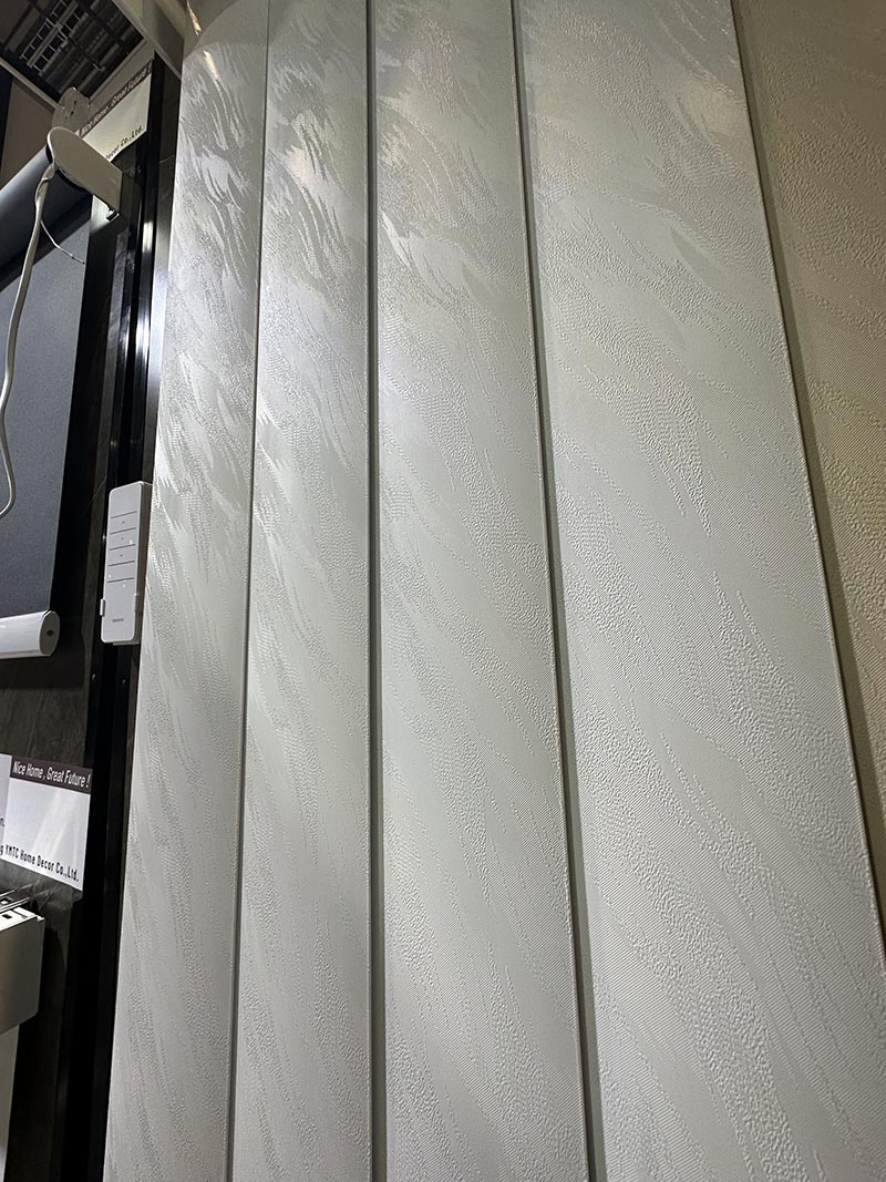 Wholesale Finished 3.5" PVC Vertical Blinds Customized French Window Blinds