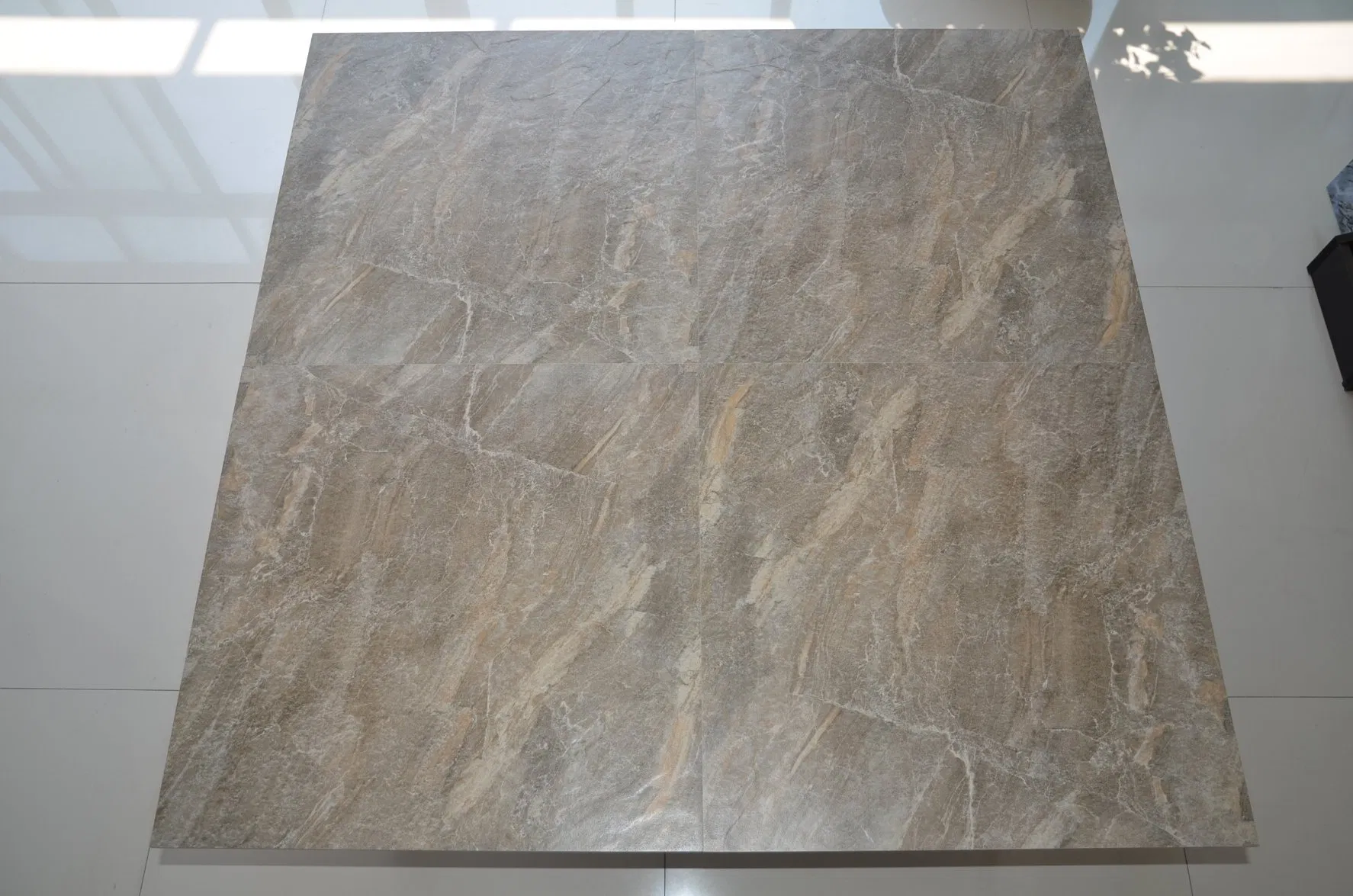 Керамогранит 600x600 мм антибактериальный для ванной