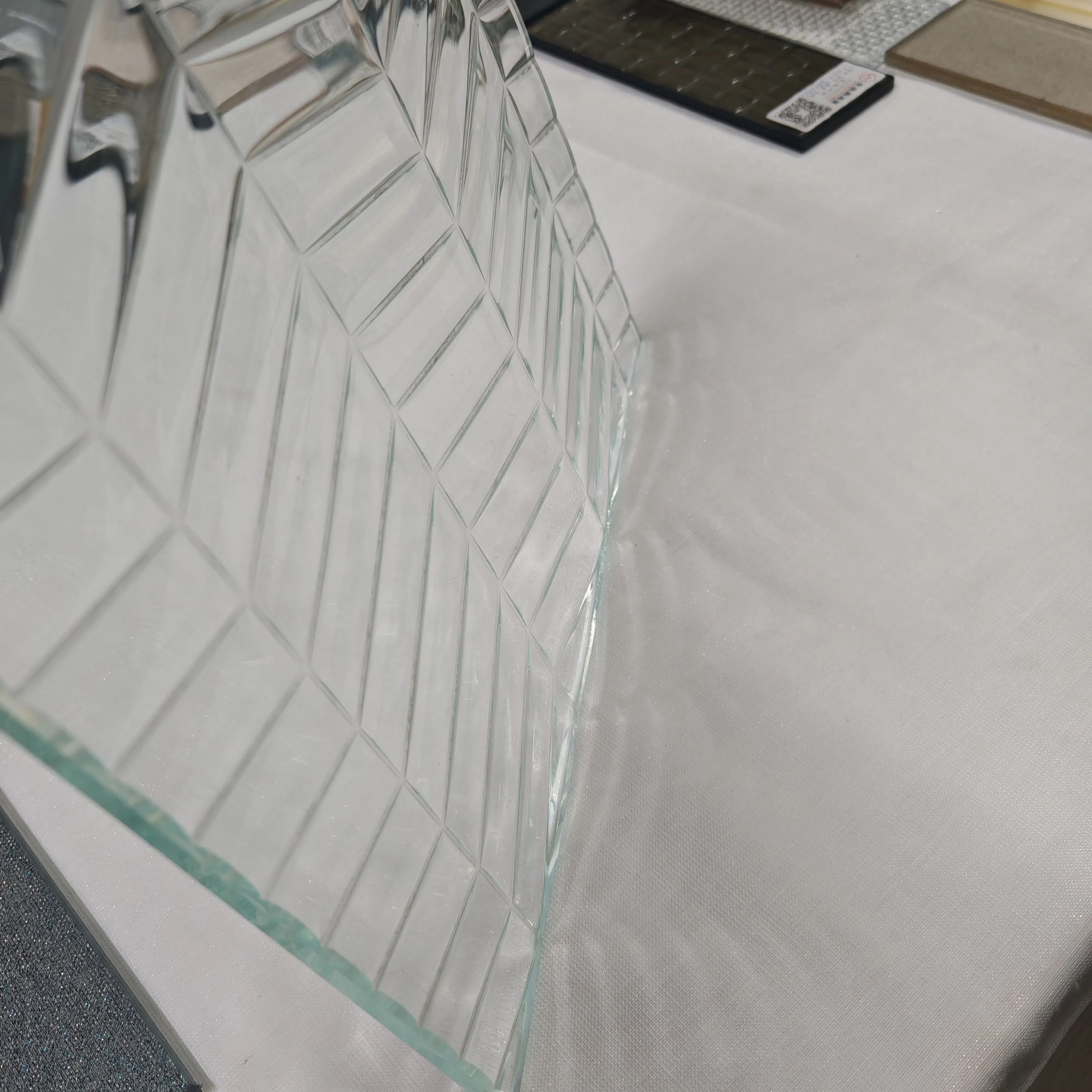 Unique Customized Glass Jewelry for Elegant Fashion Accessories