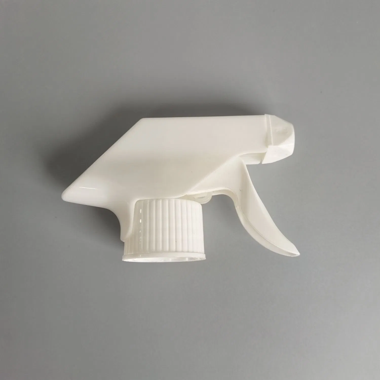 24 28 PP Plastic Colorful Thick Liquid Trigger Sprayer for Cleaning