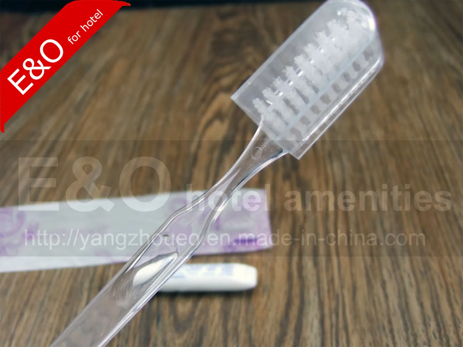 Disposable Cheap Hotel Clear Toothbrush with Toothpaste