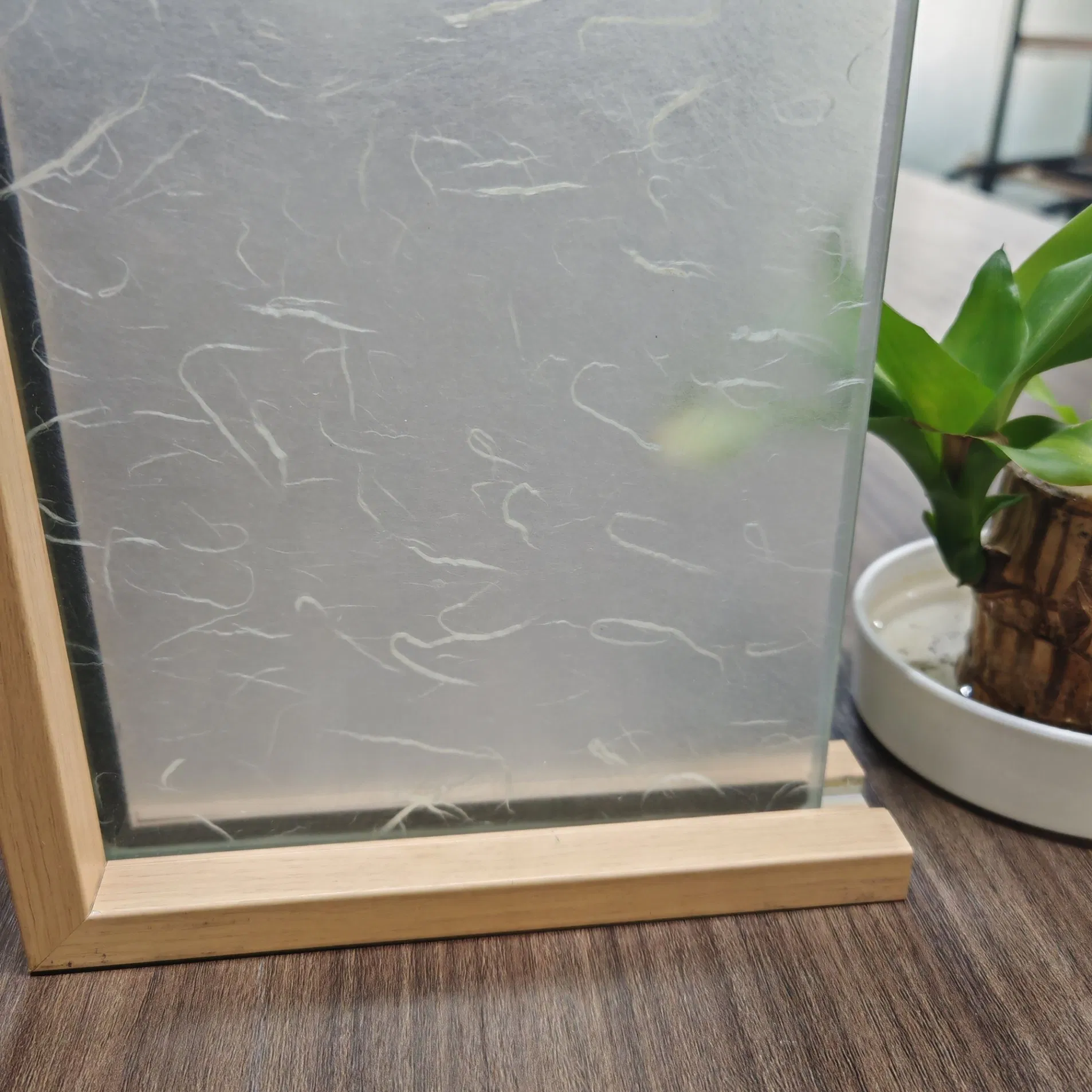 Customizable Size and Shape Patterned Artistic Decorative Wired Glass Laminated Glass