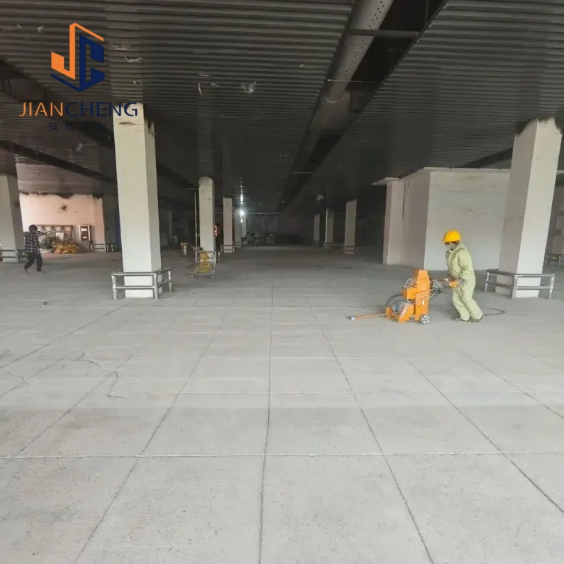 Four-Component High-Strength Polyurethane and Cementitious Based for Flooring in The Seafood Industry