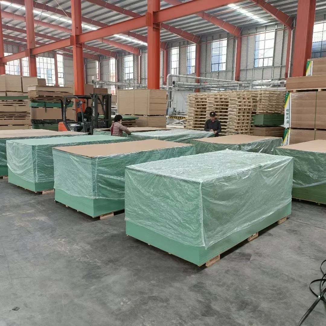 Moisture/Flame Resistant Plain&Melamine Faced Green Mr MDF Boards