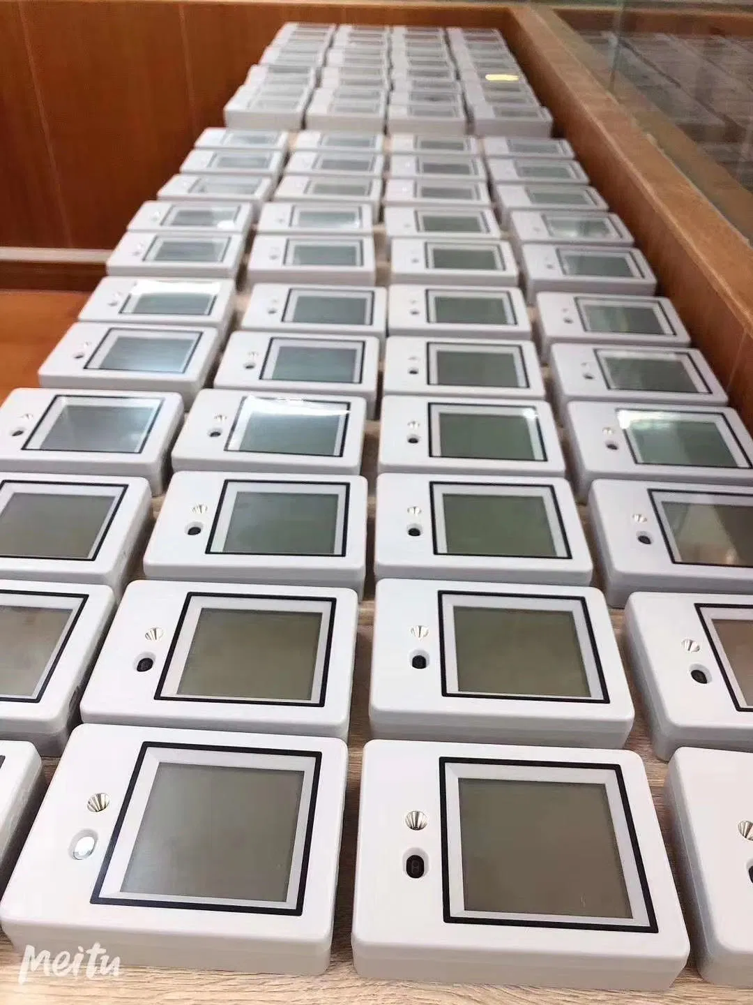 No Touch Automatic Ai Smart Thermometer