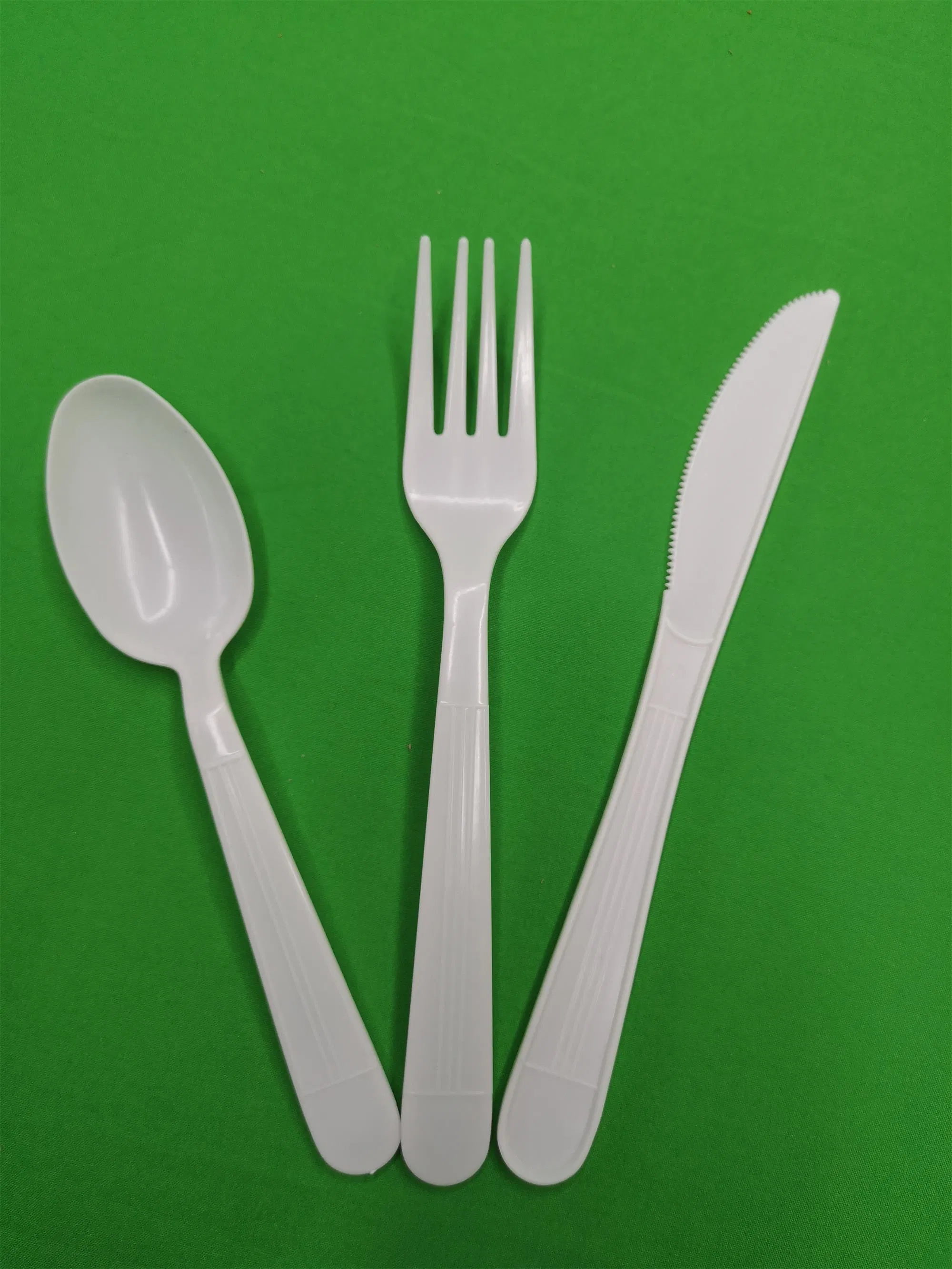 185mm Disposable White Plastic PP Forks (weight 6 grams)