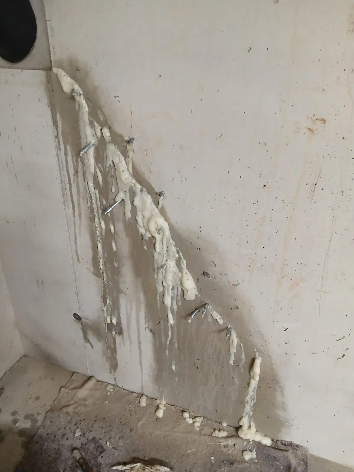 PU Raw Material Hydrophobic PU Injection Grouting Used for Leak Repair