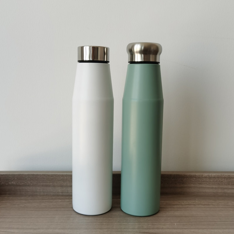 750ml Stainless Steel Water Sports Bottle Reusable Leakproof Water Flask