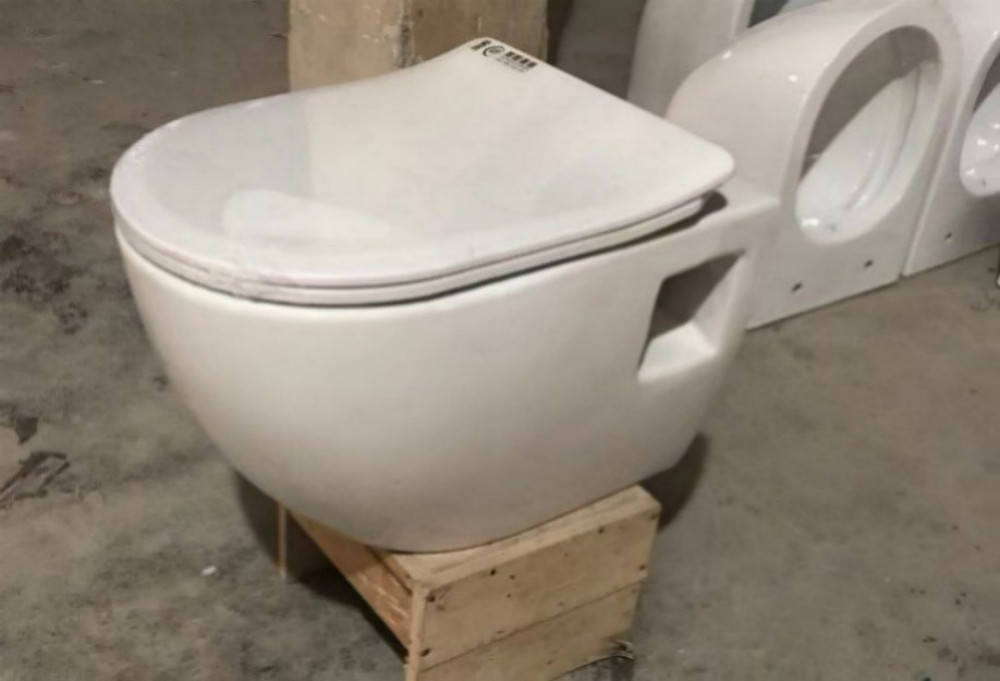 Multi-Color Premium Easy to Clean Ceramic One Piece Toilet