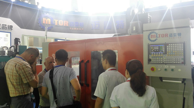 Шлифовальный станок для матриц MLT-LM1500A