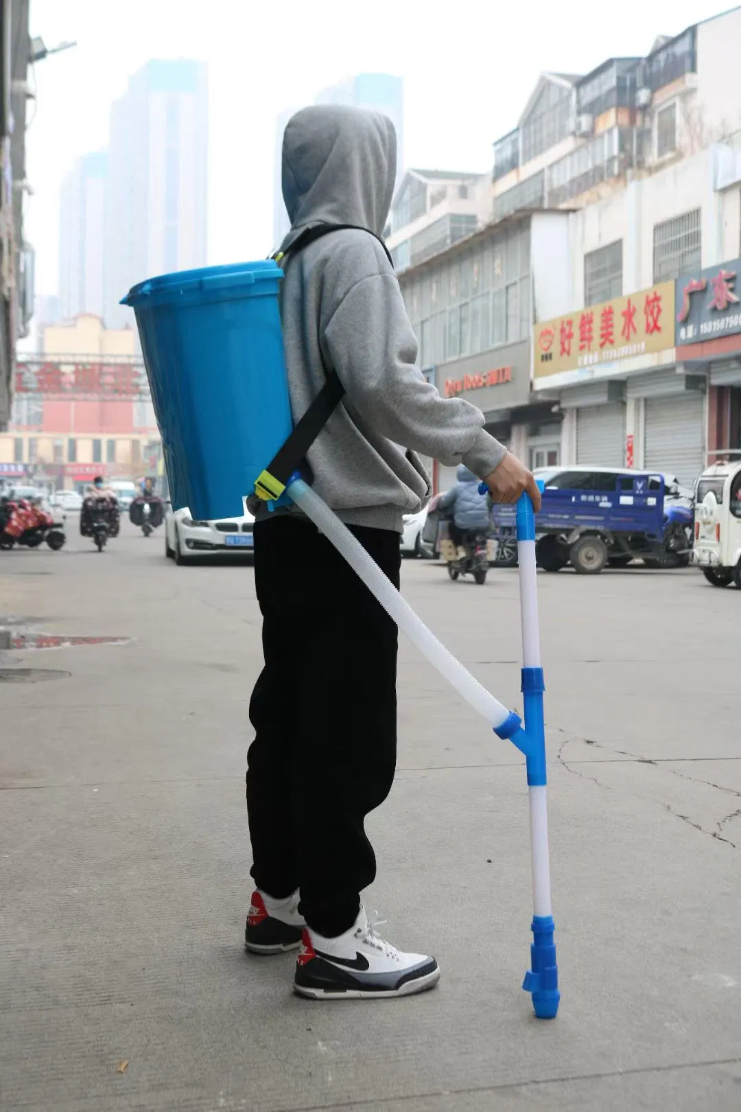 Functional Corrosion Resistance Backpack Fertilizer Spreader for Agriculture