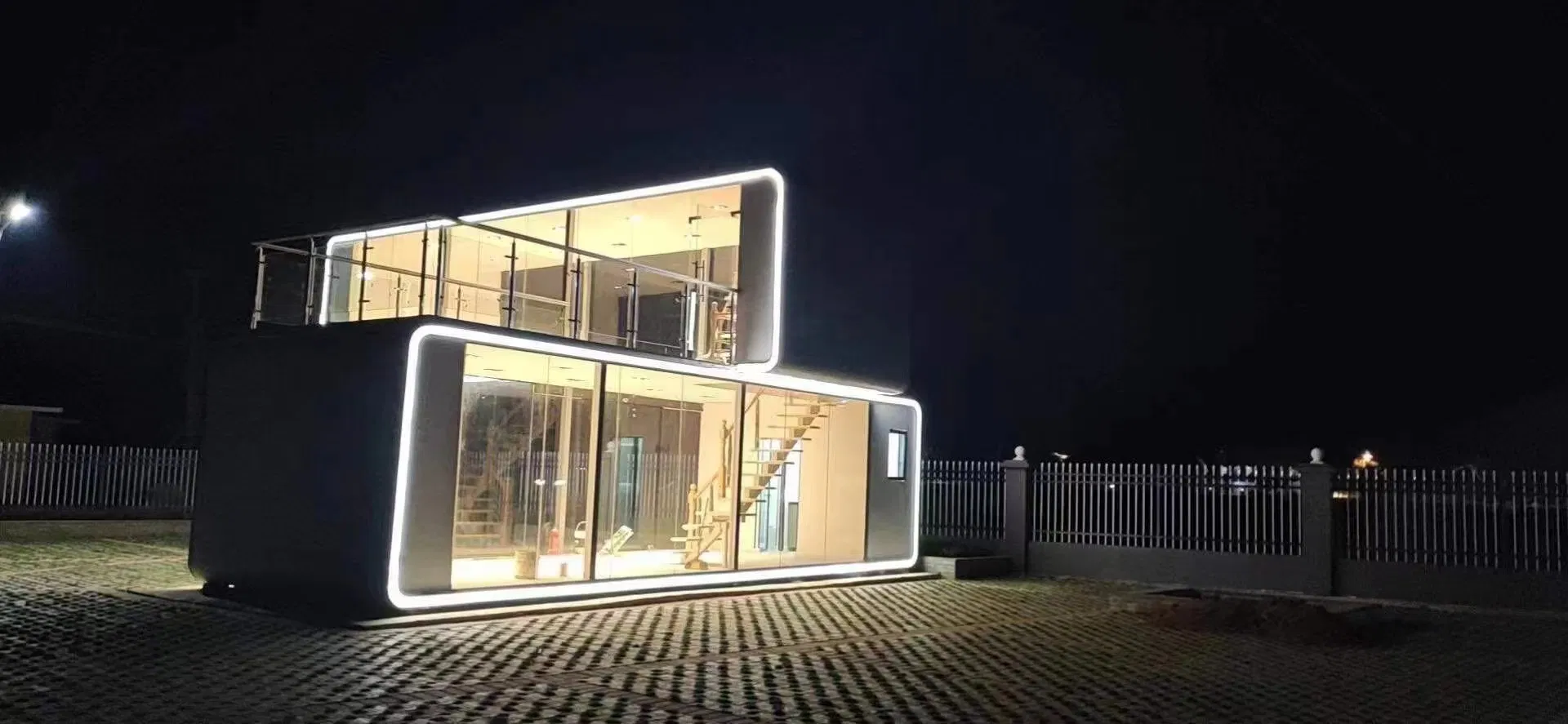 Apple Capsule Prefabricated Mobile Home Cabin with Kitchen and Bathroom for Office Buildings