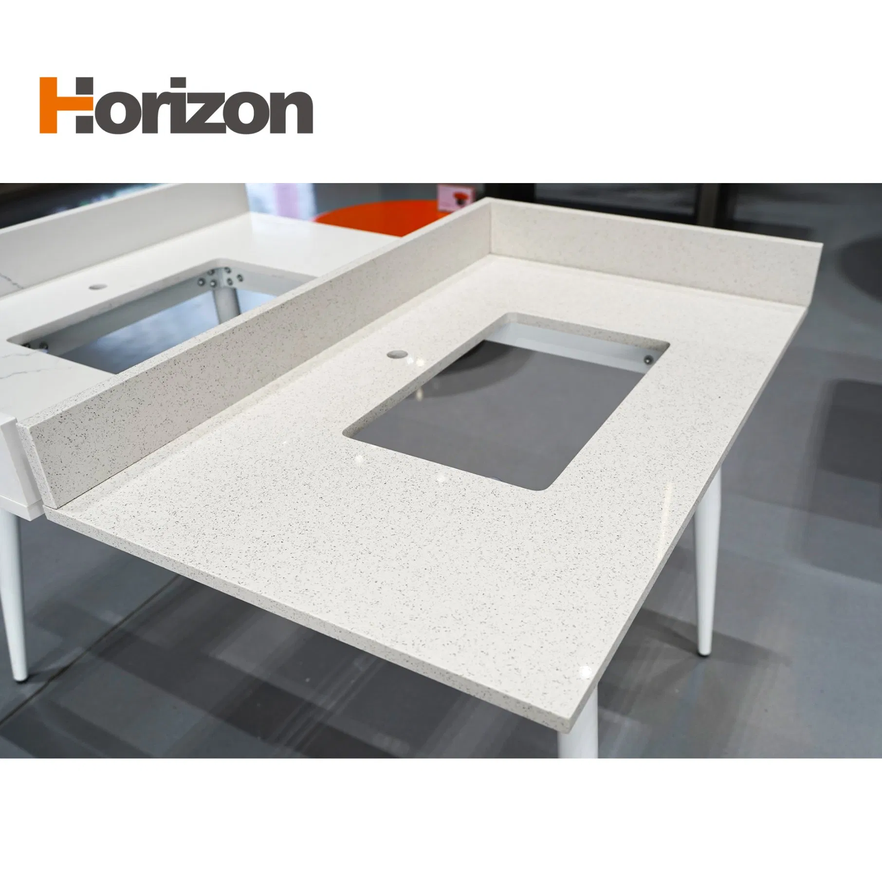 High-End Calacatta Stone Slab, Optimized for Color Retention in Kitchen and Bath.