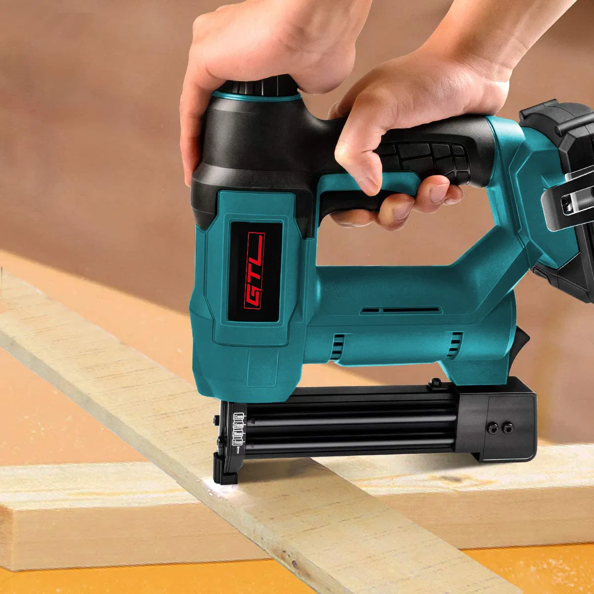 Rechargeable Nail/Staple Gun for Upholstery & Carpentry with 18V Li-ion Battery & Charger (CDSG003)