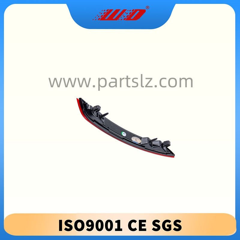 Левая задняя фара бампера