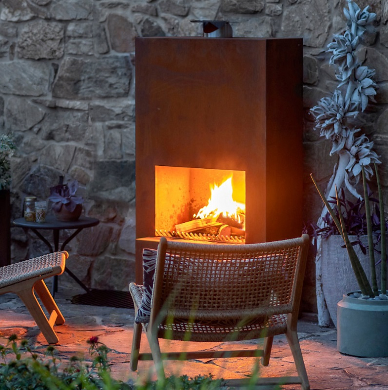 Outdoor Free Standing Corten Steel Fireplace Metal Fire Pit with Grill
