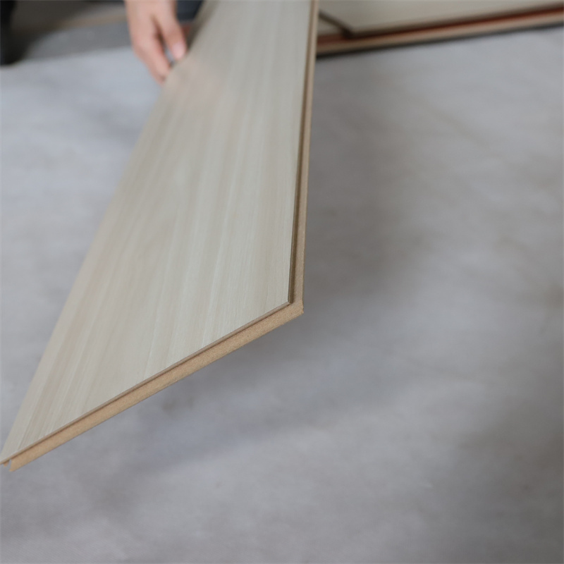 Водостойкий ламинат 8-12 мм AC3/AC4, Германия