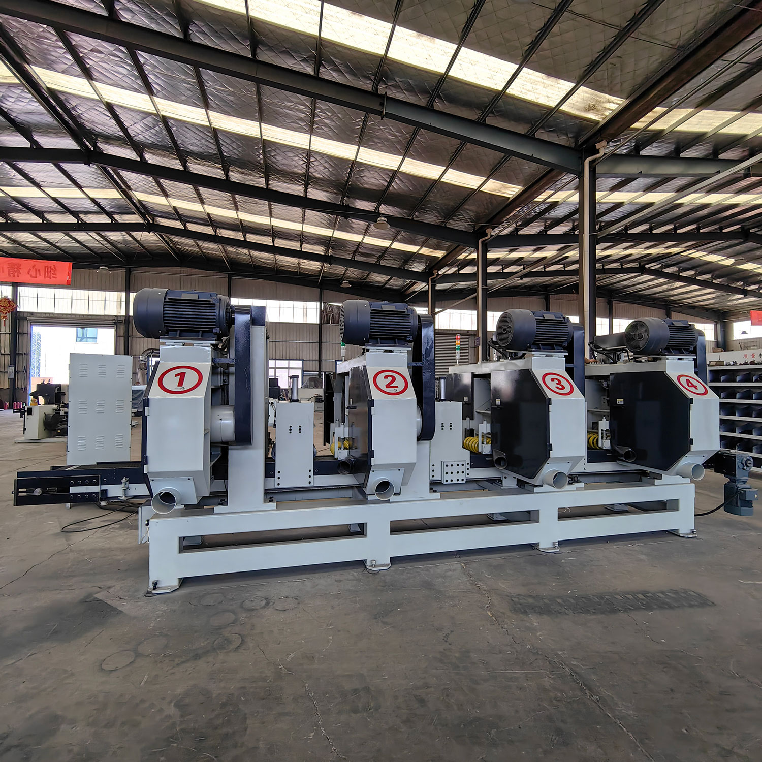 Станок ленточнопильный горизонтальный четырехпильный